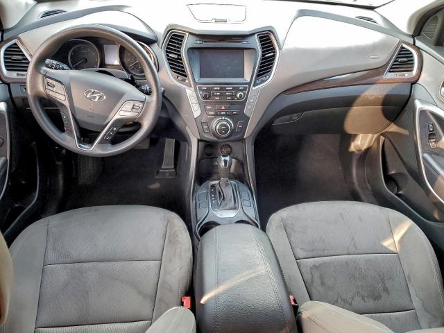 Hyundai SANTA FE Image 10