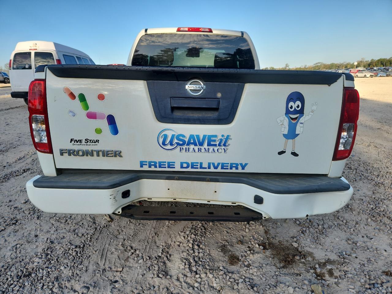 Nissan Frontier S Image 10