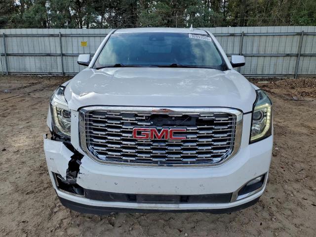 GMC Yukon Denali Image 5