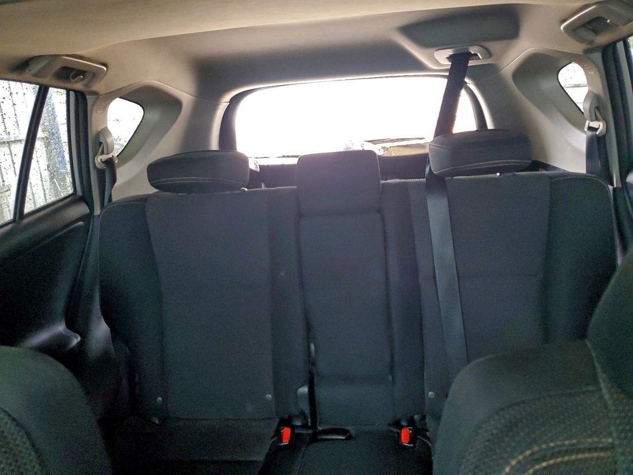 Toyota RAV4 Xle Image 9