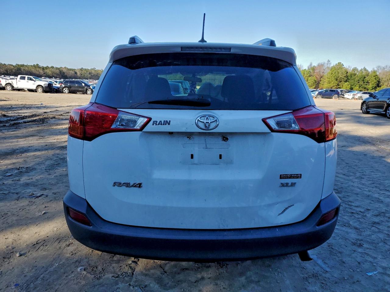 Toyota RAV4 Xle Image 11