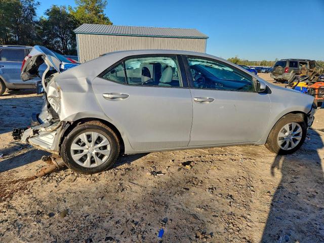 Toyota Corolla L Image 4