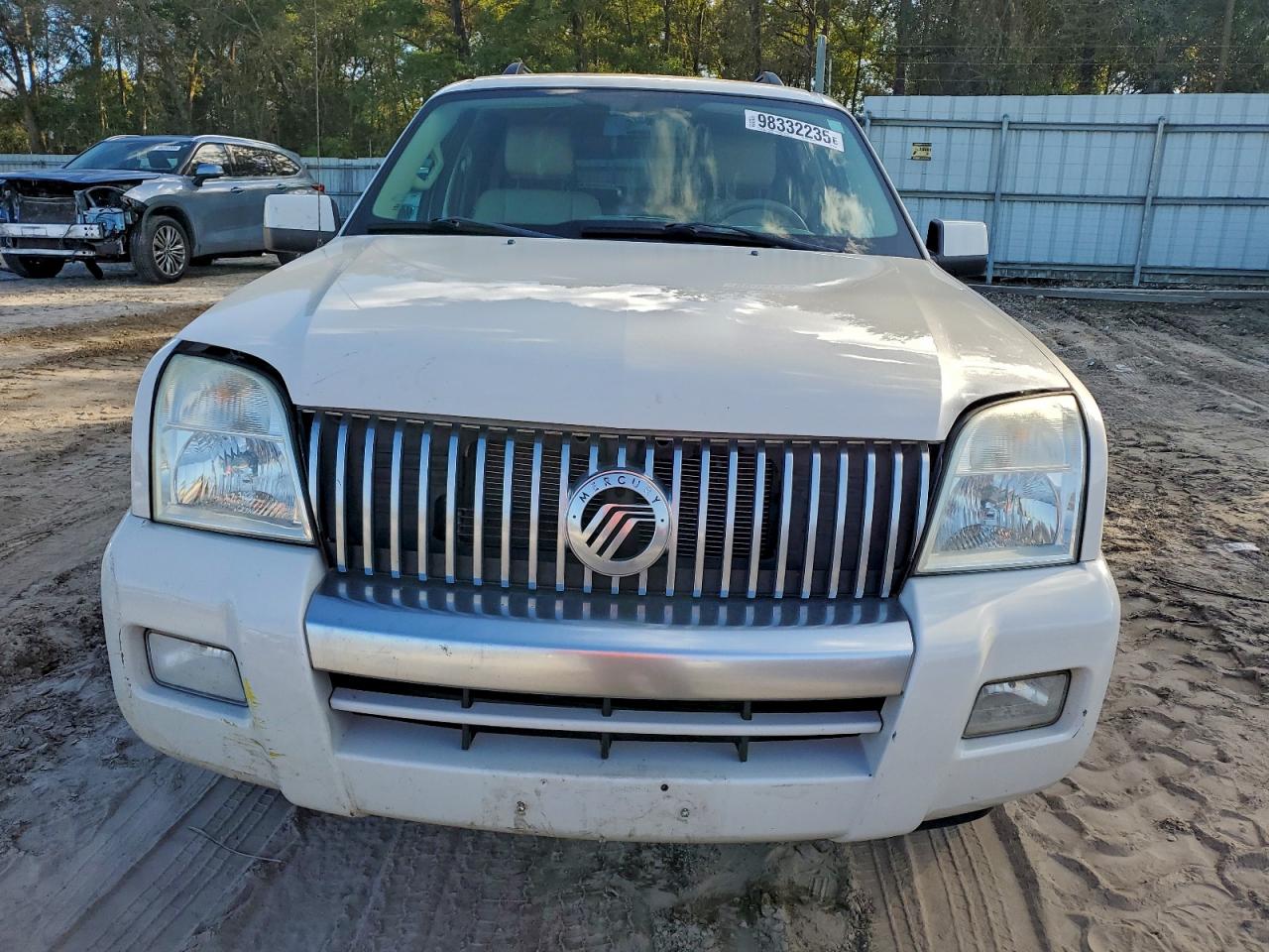 Mercury Mountainer Luxury Image 2