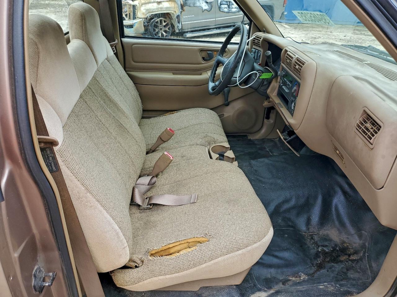 Chevrolet S-10 S10 Image 11