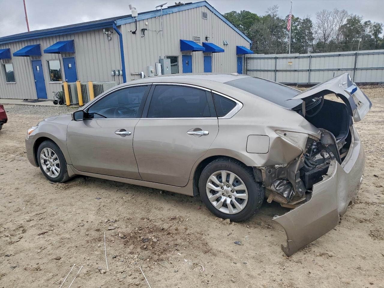 Nissan Altima 2.5 Image 2