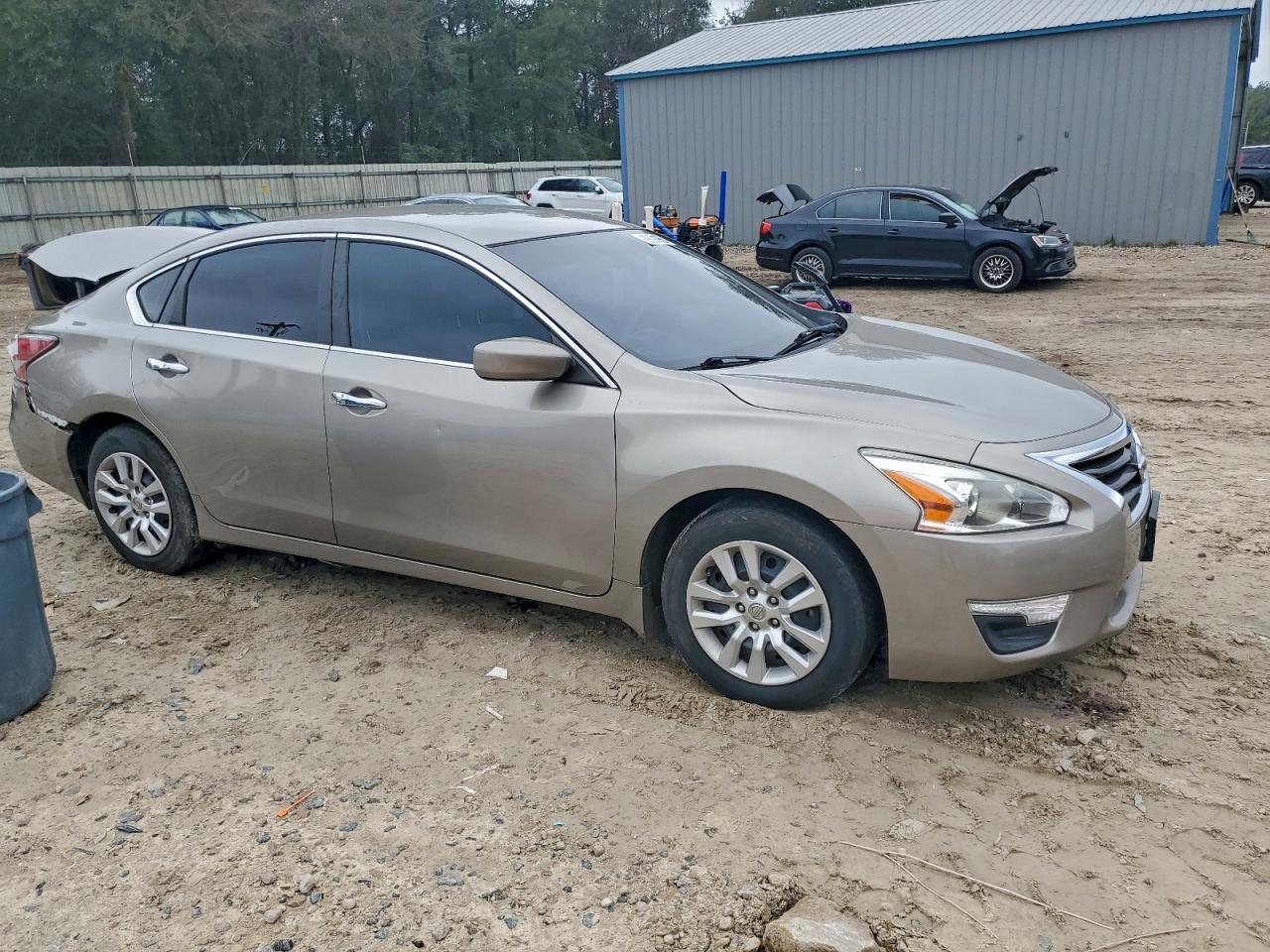 Nissan Altima 2.5 Image 7