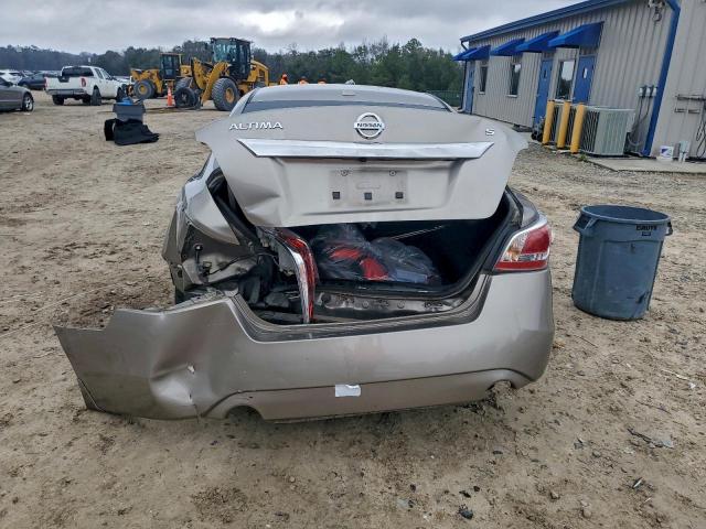 Nissan Altima 2.5 Image 6