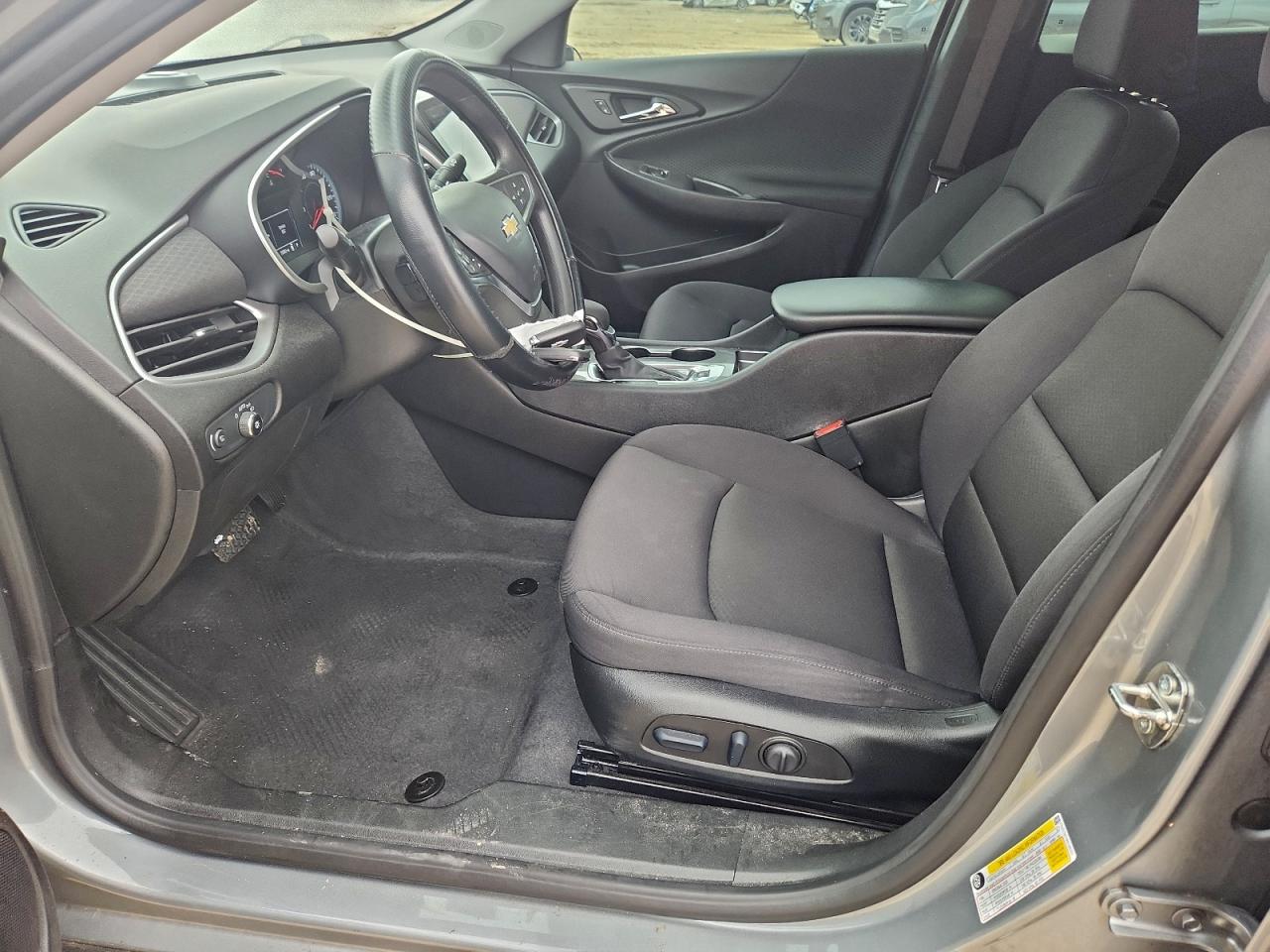 Chevrolet Malibu Ls Image 2