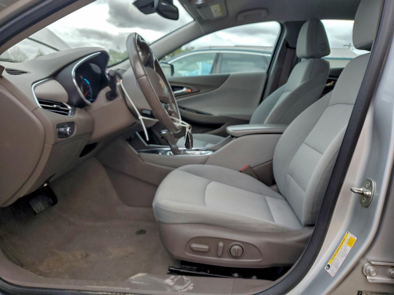 Chevrolet Malibu Hybrid Image 5