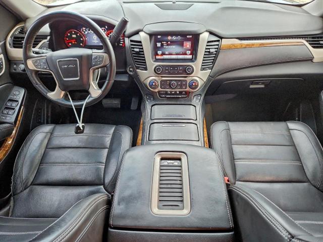 GMC Yukon Denali Image 8