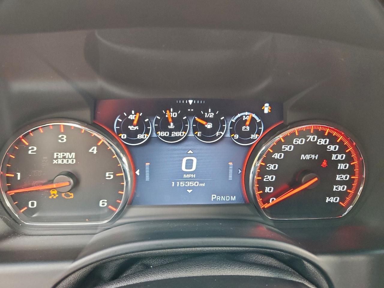 GMC Yukon Denali Image 7