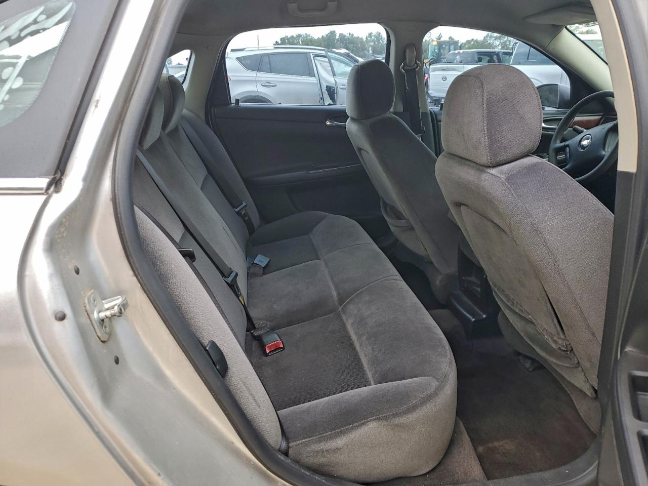 Chevrolet Impala Lt Image 9