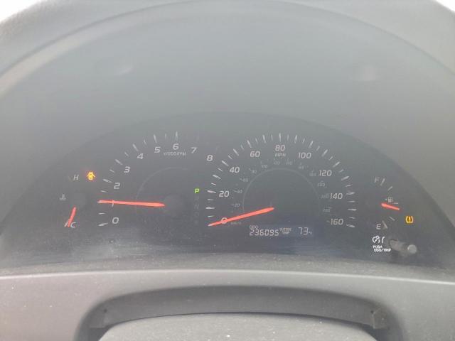 Toyota Camry Le Image 5