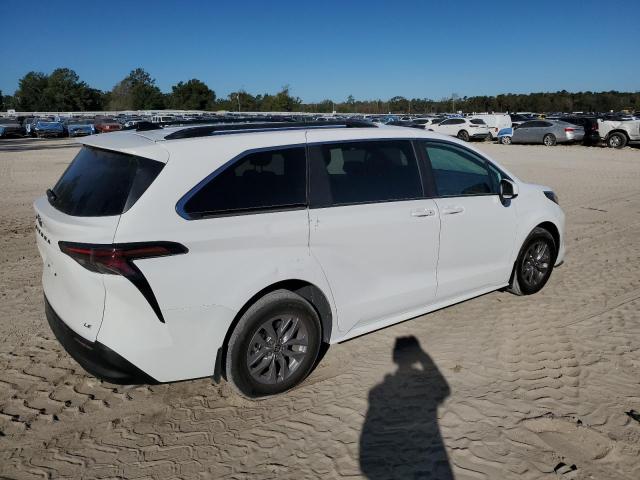 Toyota Sienna Le Image 12