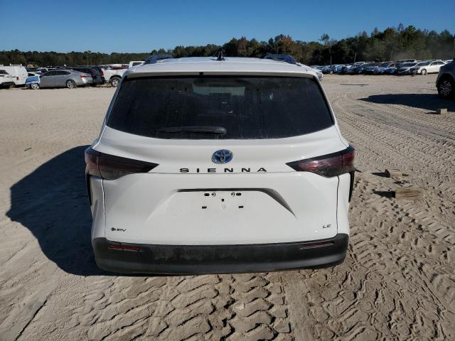 Toyota Sienna Le Image 11