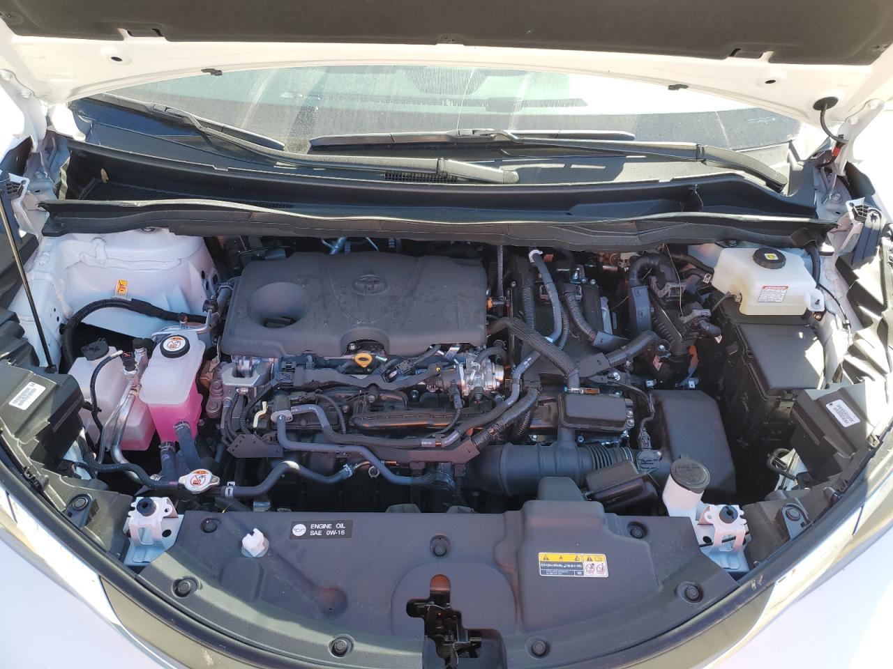 Toyota Sienna Le Image 6