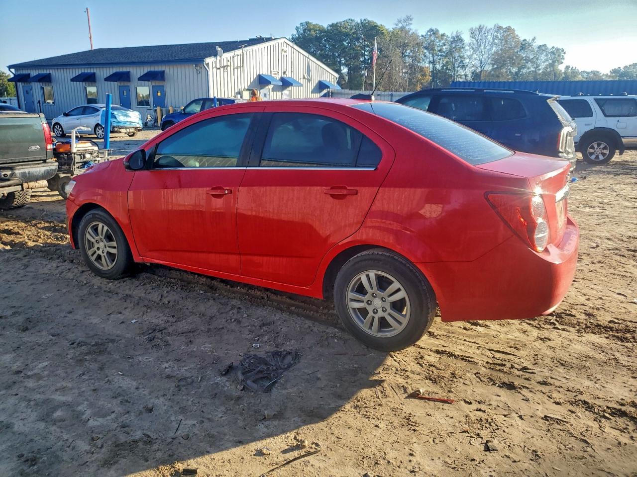 Chevrolet Sonic Lt Image 2