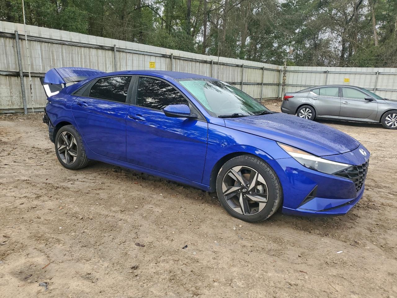 Hyundai ELANTRA Sel Image 4