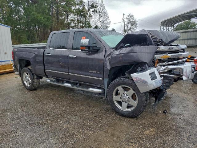 Chevrolet Silverado K2500 Heavy Duty Ltz Image 2
