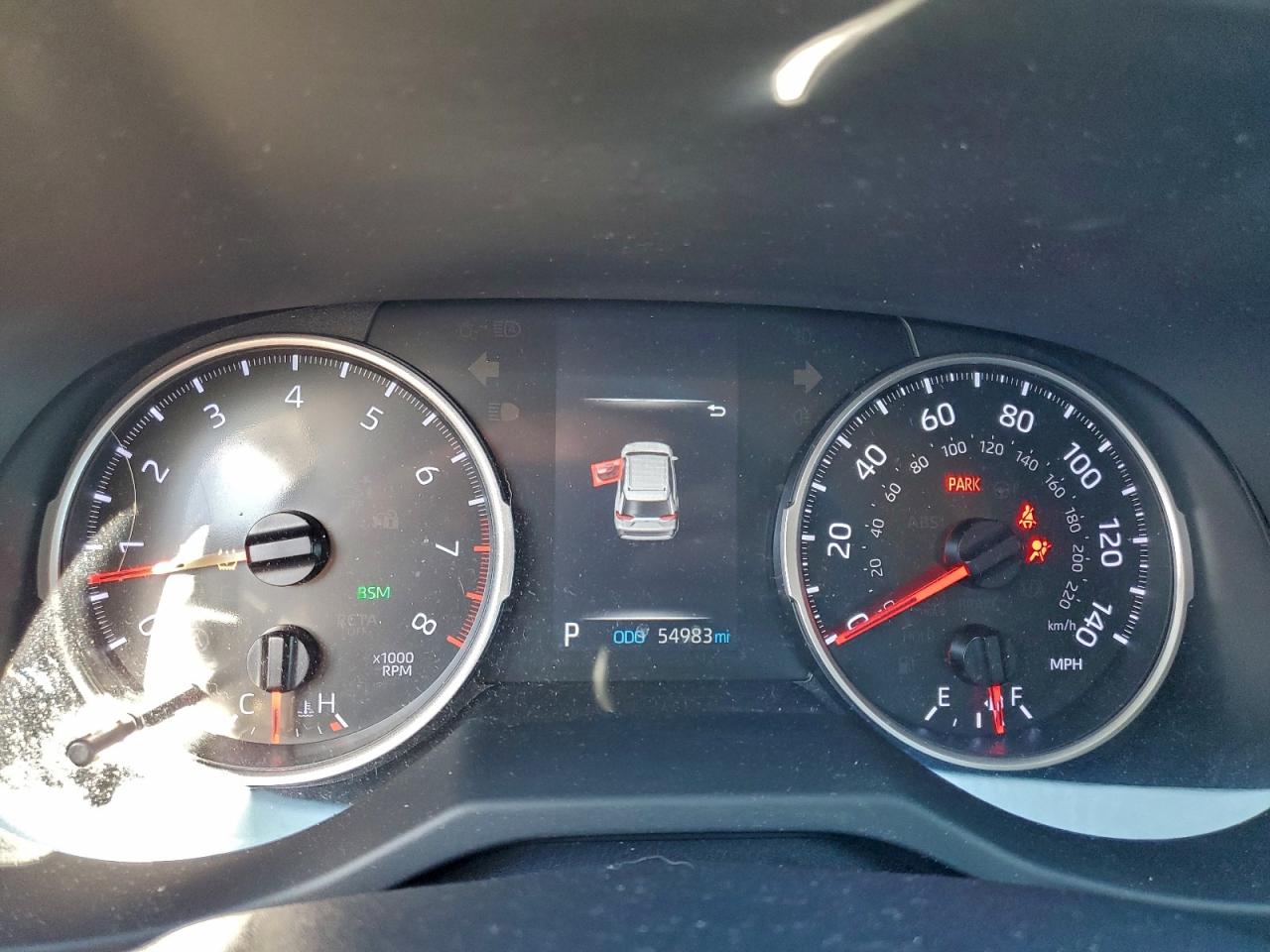 Toyota RAV4 Le Image 12