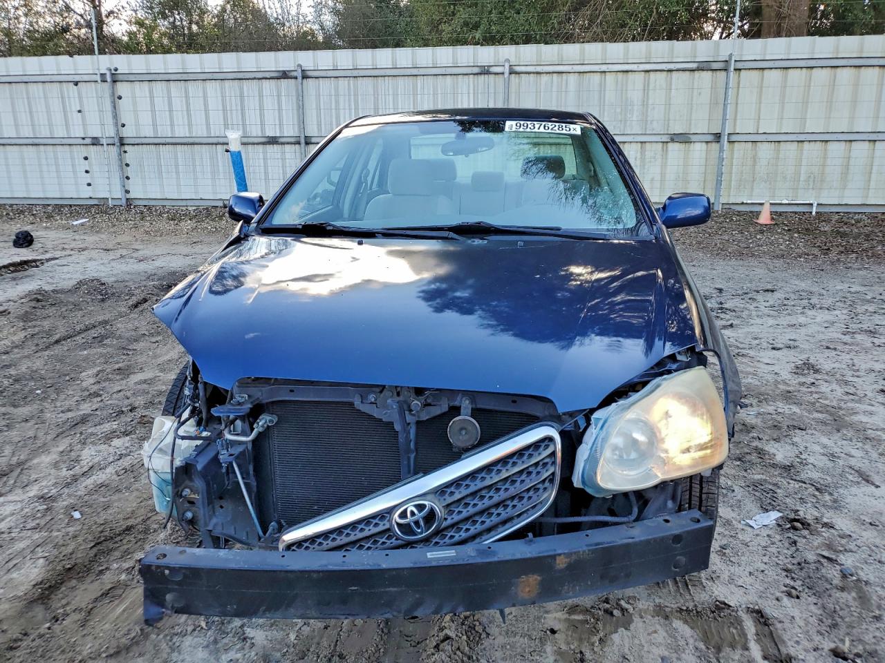 Toyota Corolla Ce Image 3