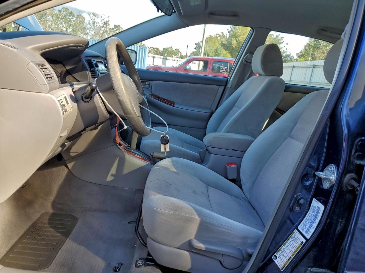 Toyota Corolla Ce Image 8