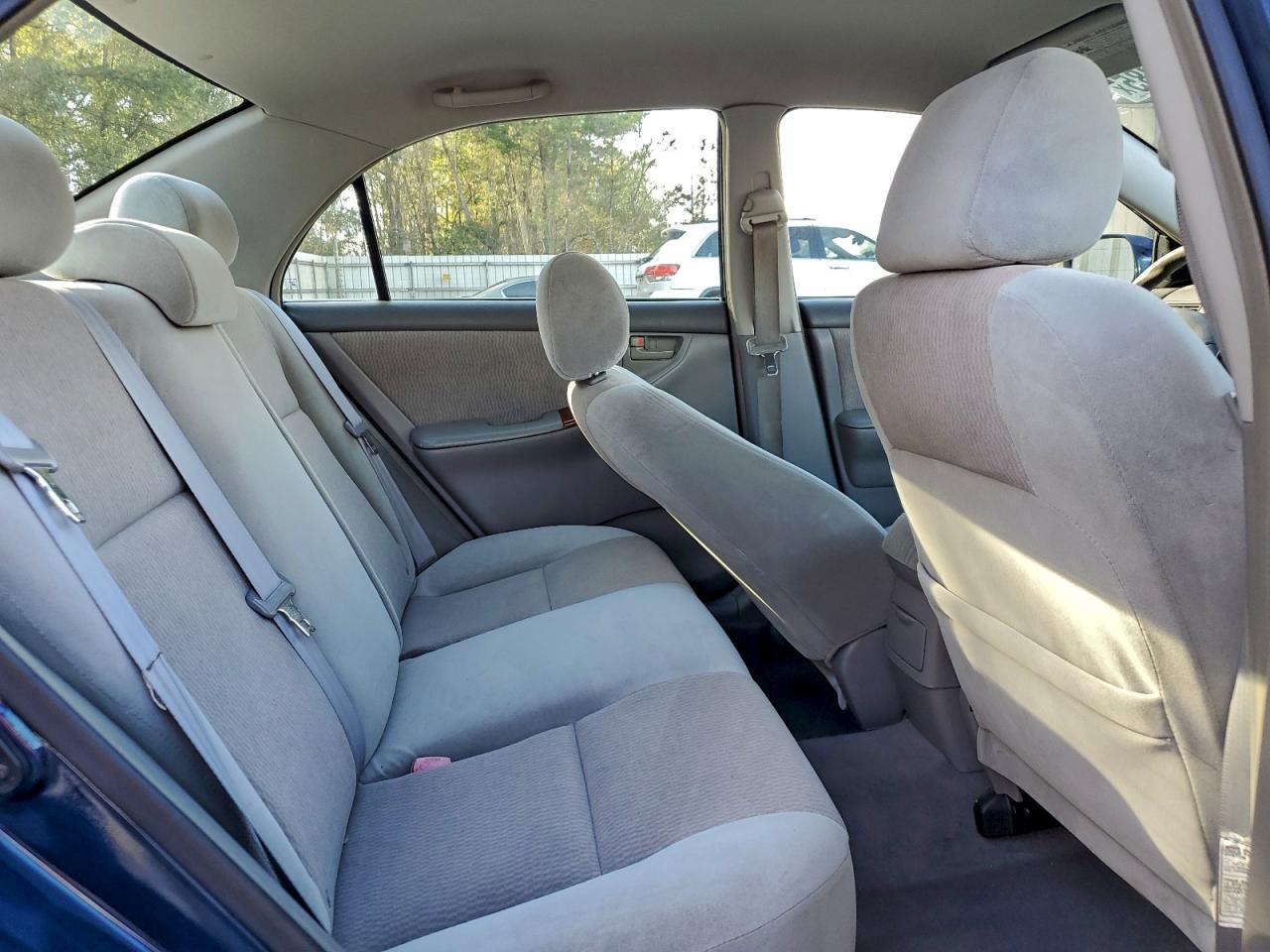 Toyota Corolla Ce Image 10